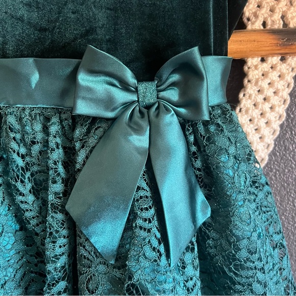 Jona Michelle Velvet And Lace Christmas Dress Girls Size 10 Emerald Green - Picture 3 of 5